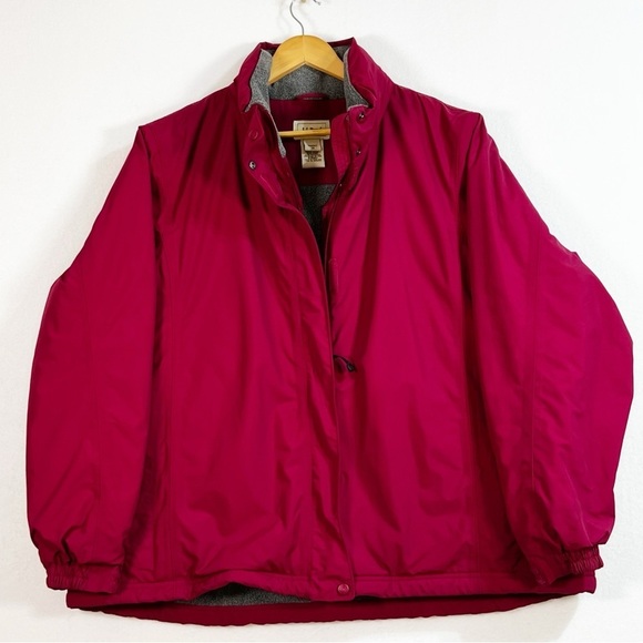 L.L. Bean Jackets & Blazers - L.L. BEAN Iconic LL Bean fleece lined jacket/ Coat